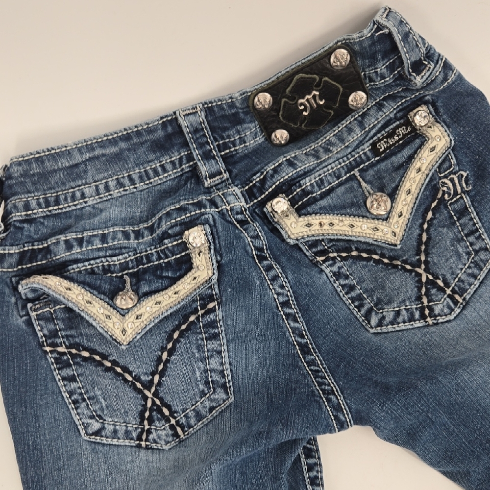 Miss Me Denim Jeans with Silver Accents Sz. 27 Bootcut